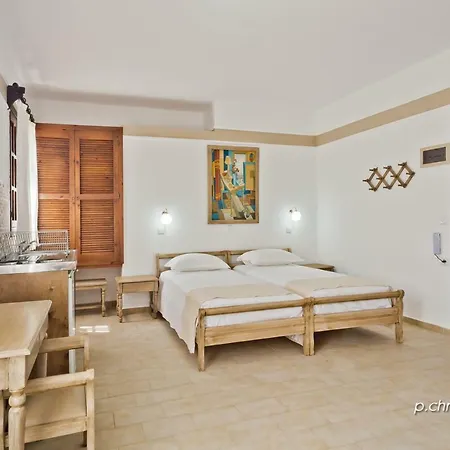 Apartment Philoxenia 3 *